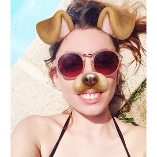 Aujourd'hui c'est mon anniversaire, y'a quelqu'un pour me faire un gâteau? 😂🐰🎂🎆🎉
#selfie #vegan #blog #cake #birthday #sunnyday #vegansofig #pool #summer #vegangirl #picoftheday